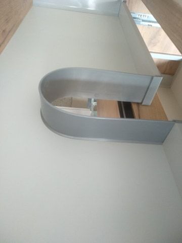 Szafka pod umywalkę na wymiar - prowadnice BLUM - meble łazienkowe
