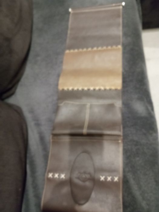 Suporte para revistas e comandos TV para sofá