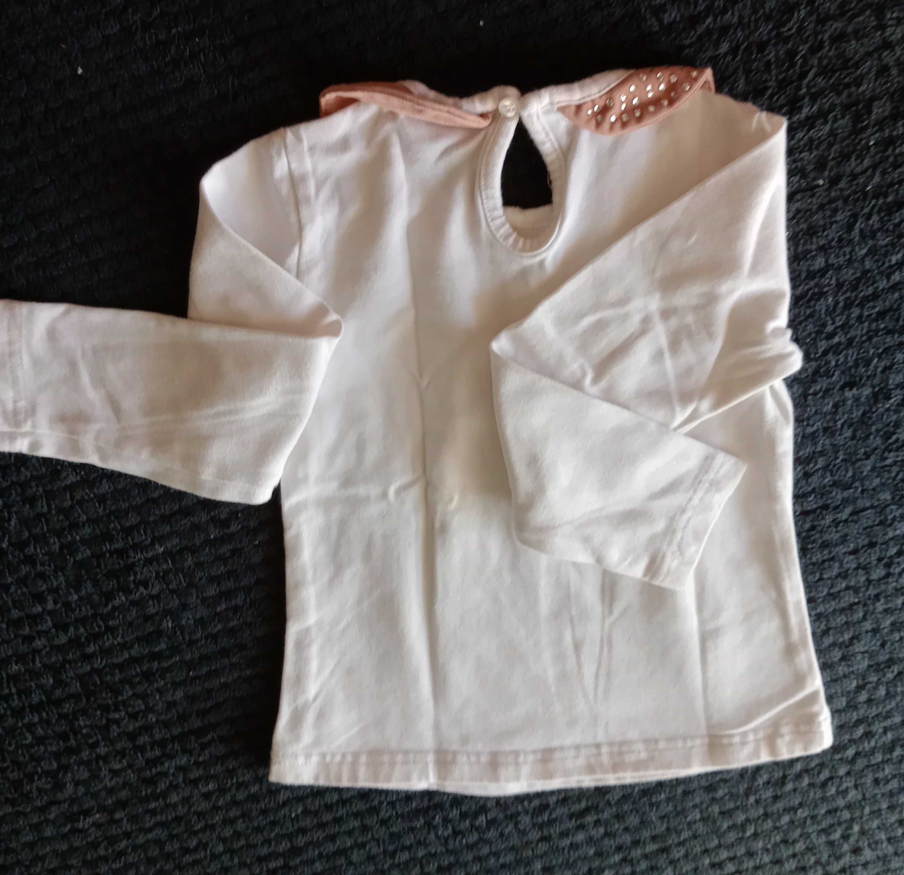 Camisola branca, gola em coral com brilhantes e laço igual  - 2-3 anos
