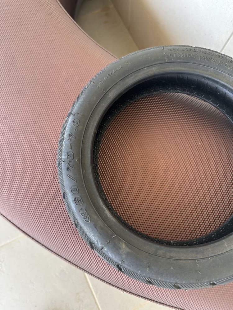 Pneu trotinete eletrica
