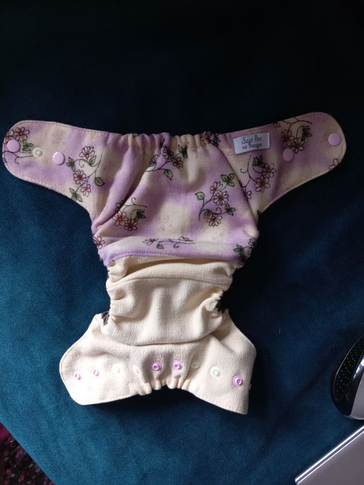 Nowy otulacz wełniany od Szyje Pani na maszynie