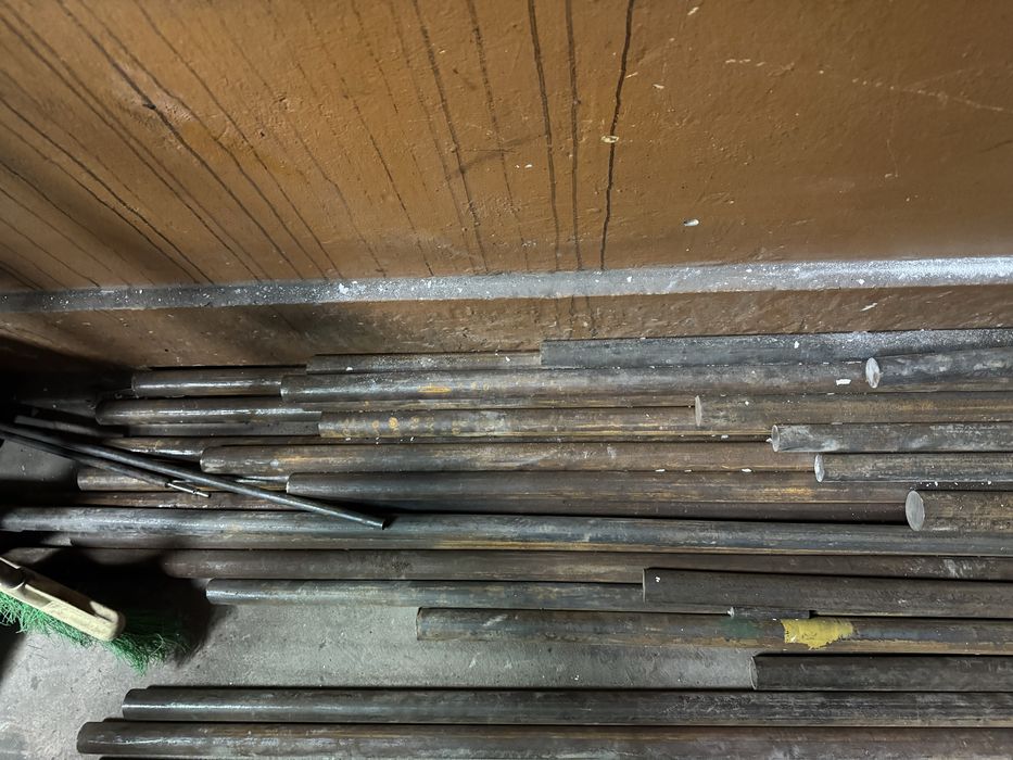 Кругляк різного діаметру та міцності труба