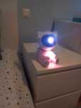 Robot com luzes quarto infantil