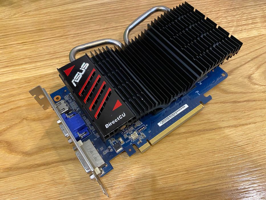 Asus GeForce GT 440   1GB DDR3 128 BiT    POZNAN