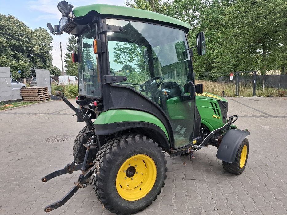 John Deere 2026R  zima ogrodniczy komunalny ciągnik sadowniczy traktor