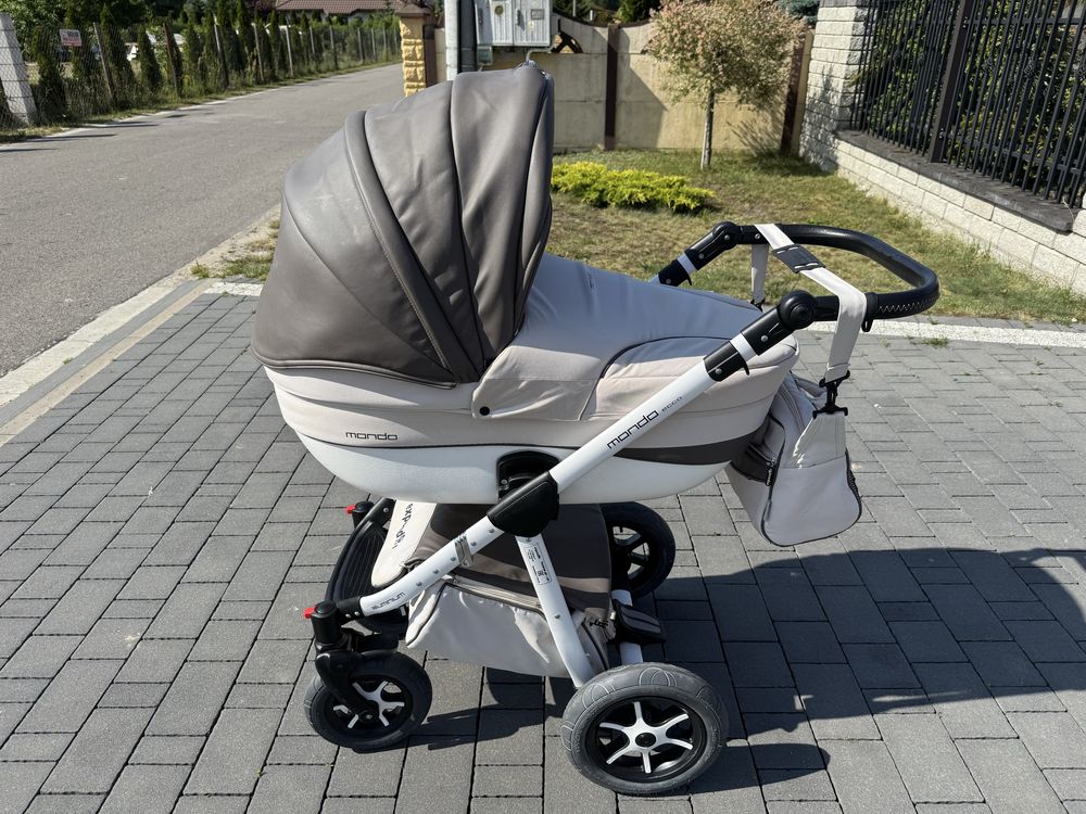 Piękny Wózek Expander Mondo Ecco 3w1