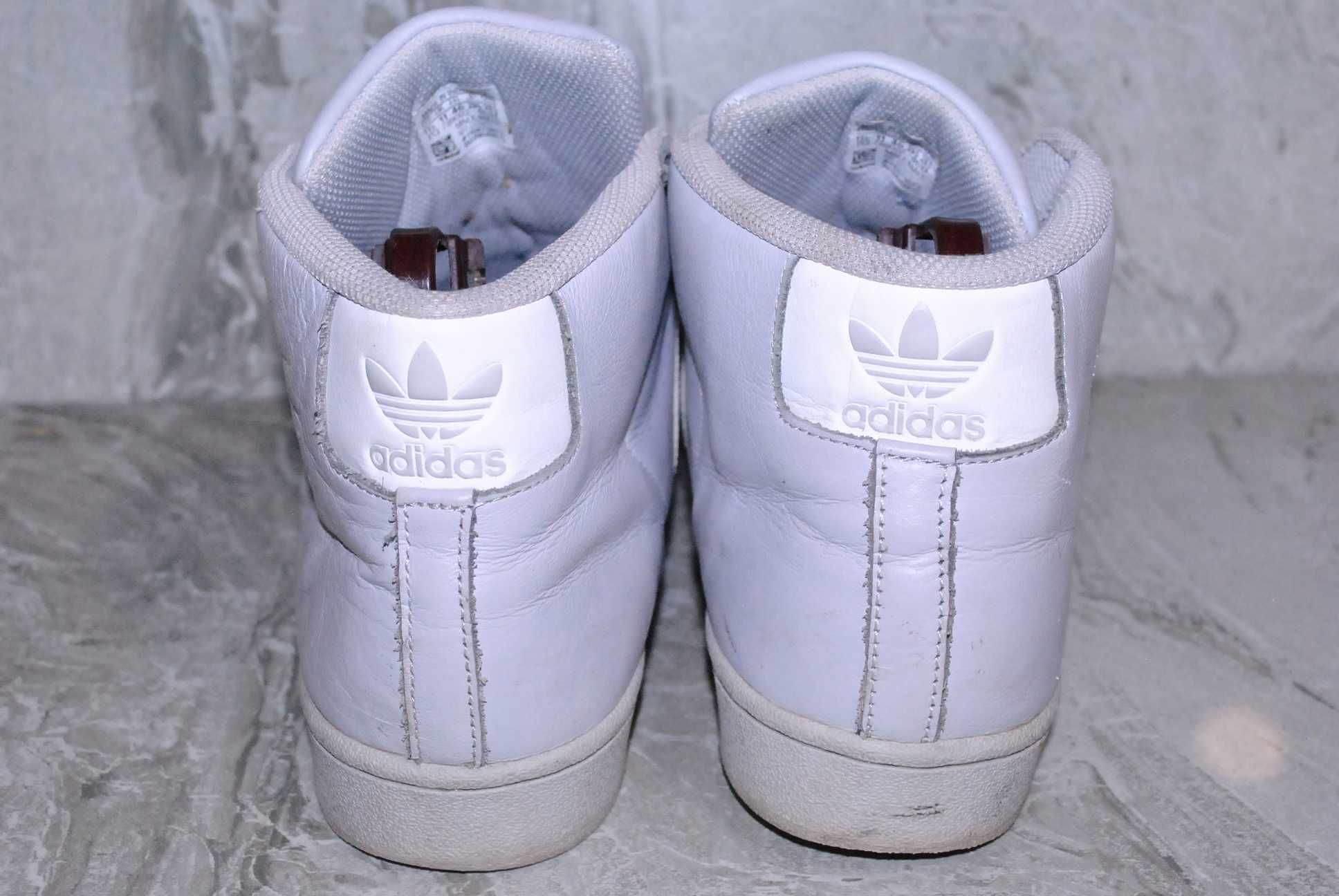 adidas серые кроссовки 46 размер