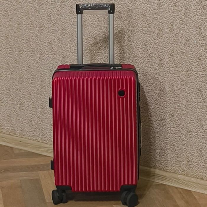 Валіза якісна 34 х22х55 з обертовими колесами ABS+PC, Німеччина