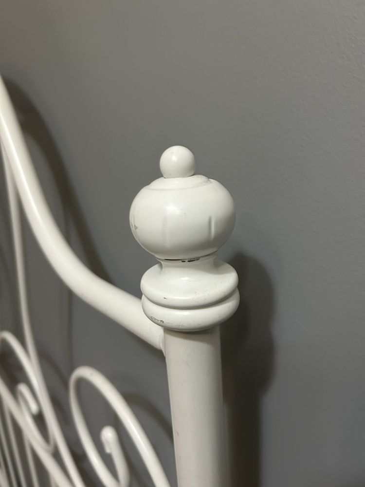 Rama łóżka IKEA - metalowa, biała, ze stelażem- rezerwacja