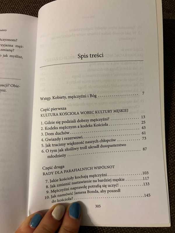 Ona i on w kościele