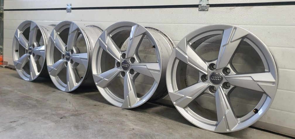 18 5x112 Audi oryginalne jak Nowe