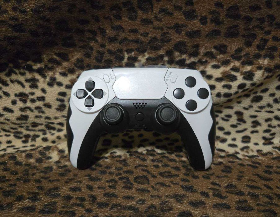 Новий геймпад — GAMINJA P48 Wireless | підсвітка, вібрація, BT 5.0