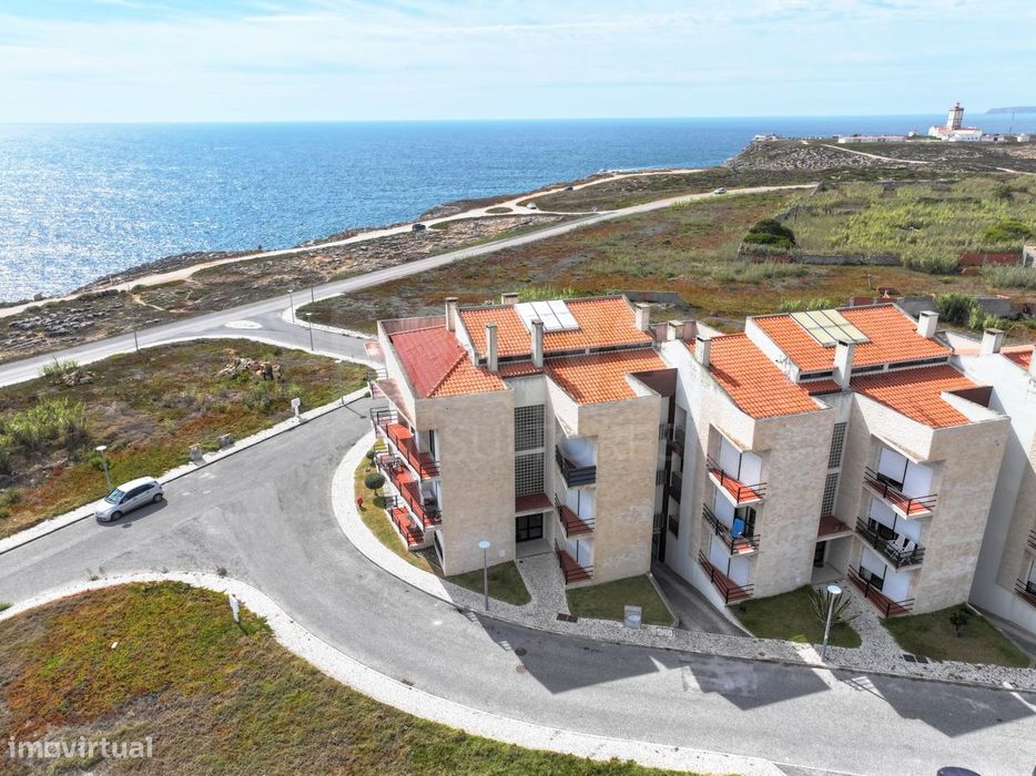 Apartamento T2 com Vista Mar e Garagem!