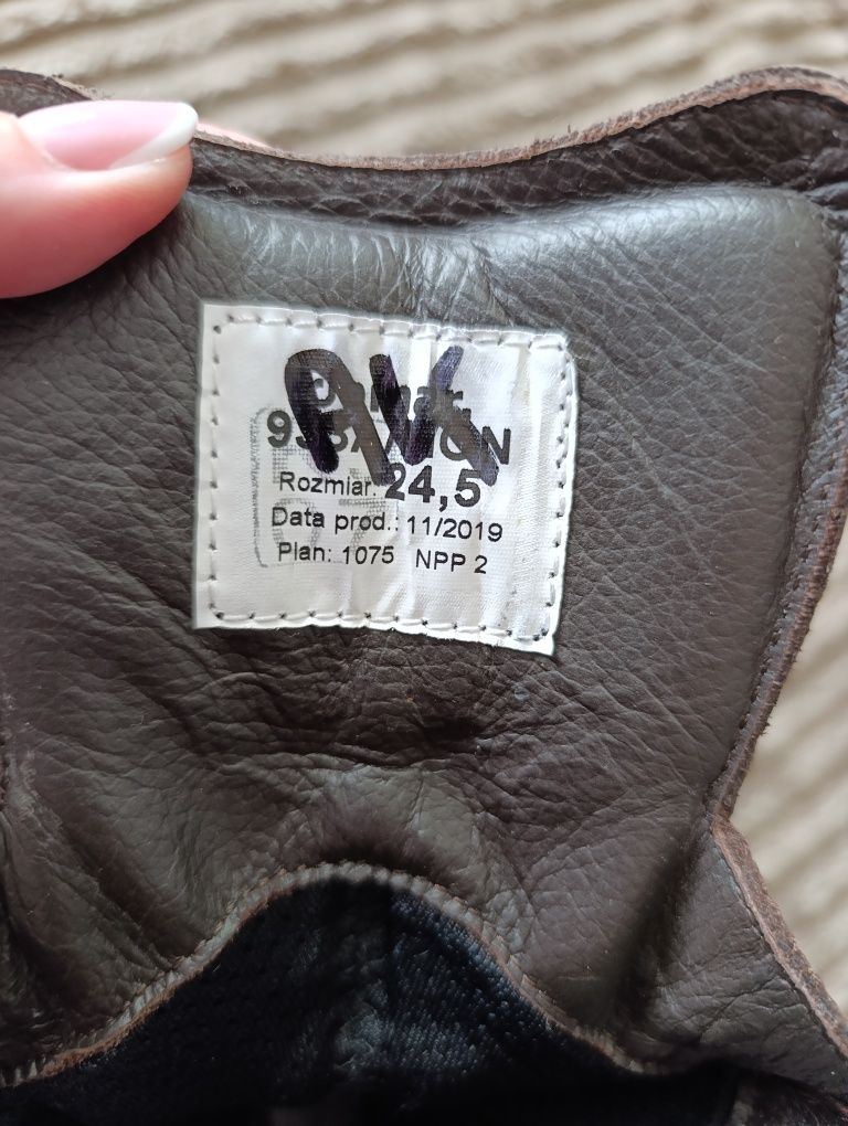 Buty zimowe MON roz.24,5 czyli 38,brązowe