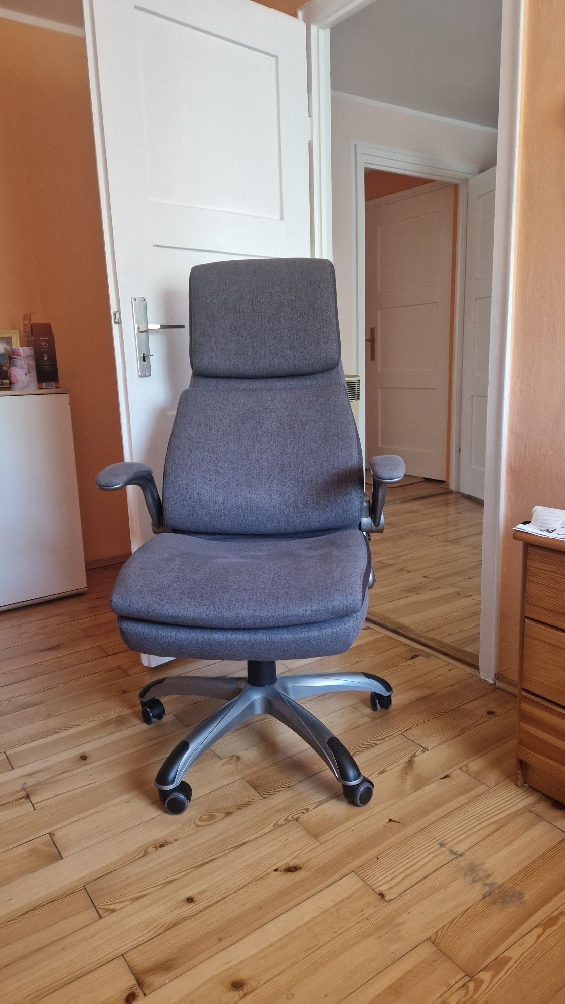 Zestaw: biurko, lampka + krzesło