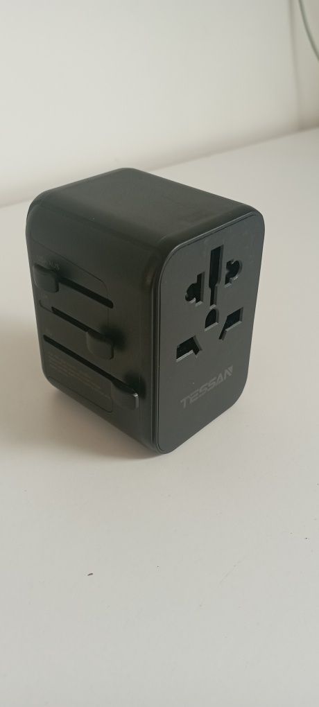 Travel adapter, przejściówka