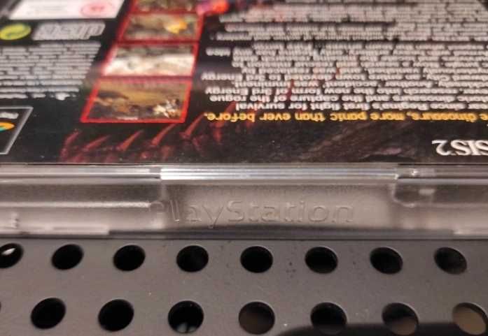 Dino Crisis 2 PS1 ( completo com manual e extras)