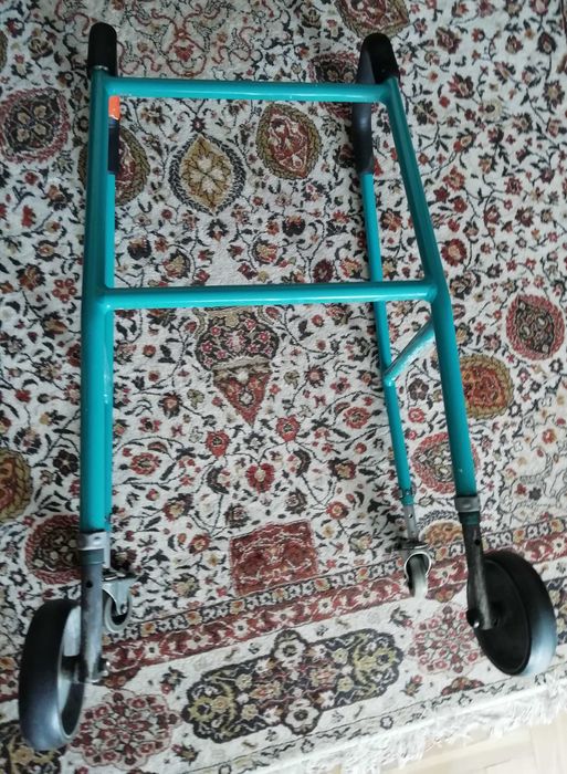 LEKKI Balkonik chodzik