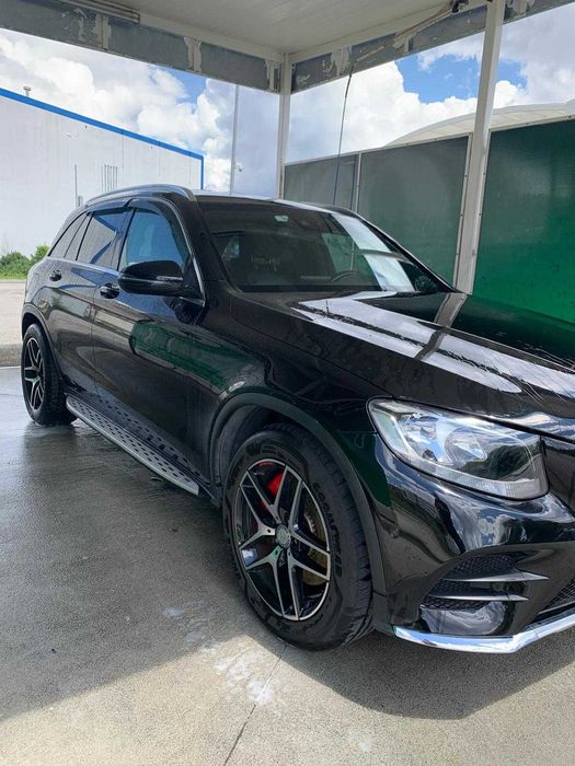 Mercedes-Benz GLC 250 d AMG  4-Matic