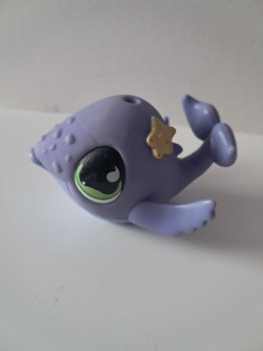 Littlest pet shop lps