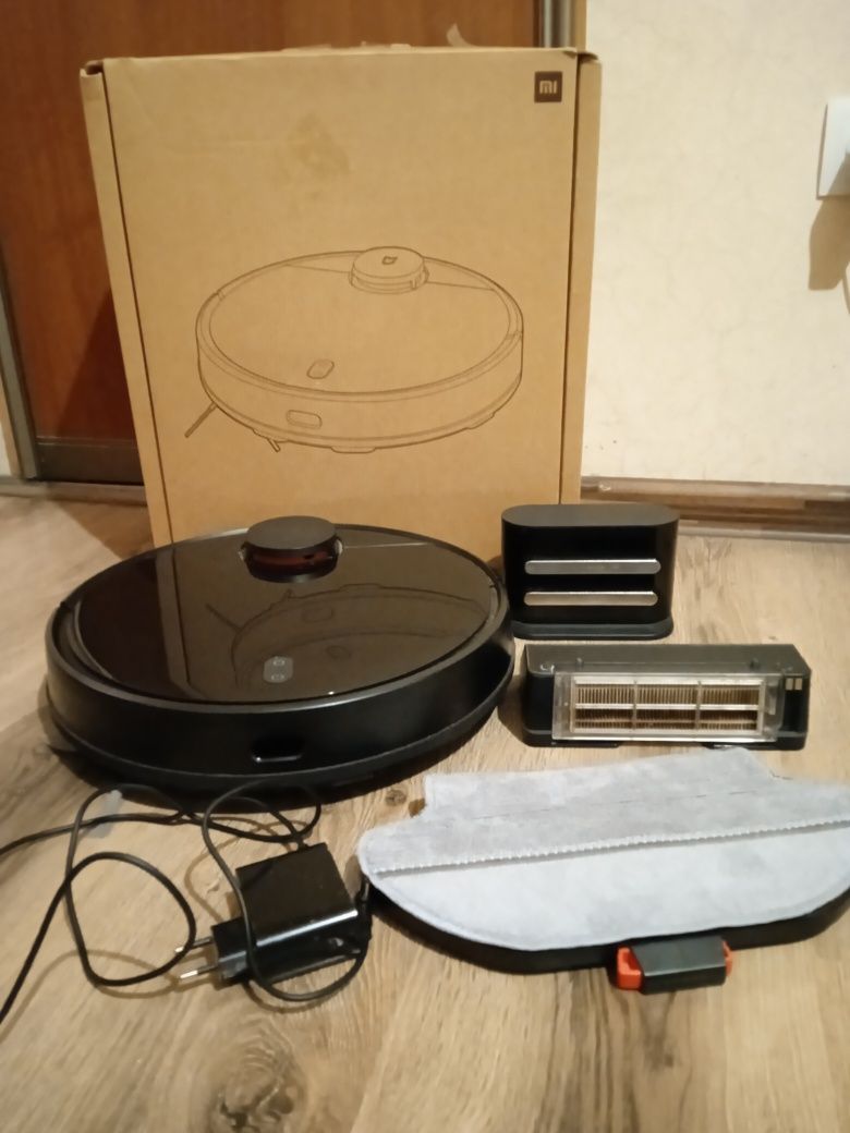 Робот пылесос MI Robot Vacuum -Mop P