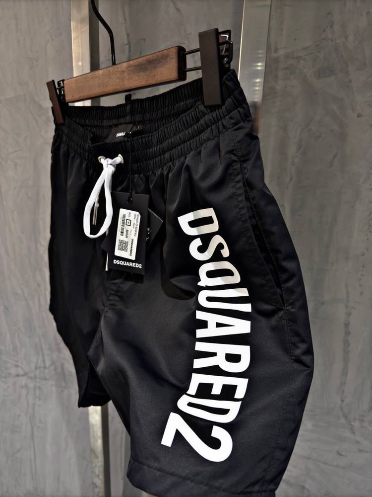 Czarne spodenki DSQUARED