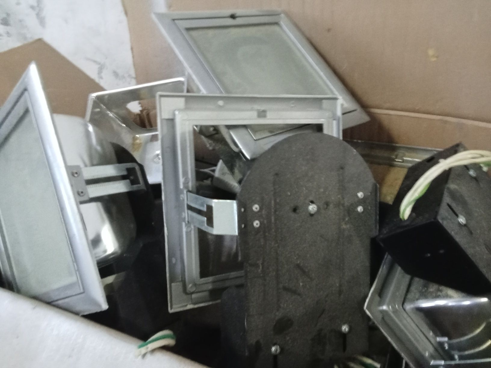Vendo projetores de tecto