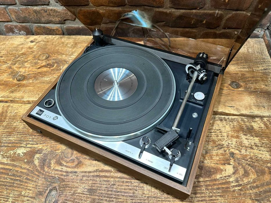 Gramofon Dual 701