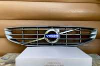 Решітка радіатора Volvo V60 S60 2013 - 2016