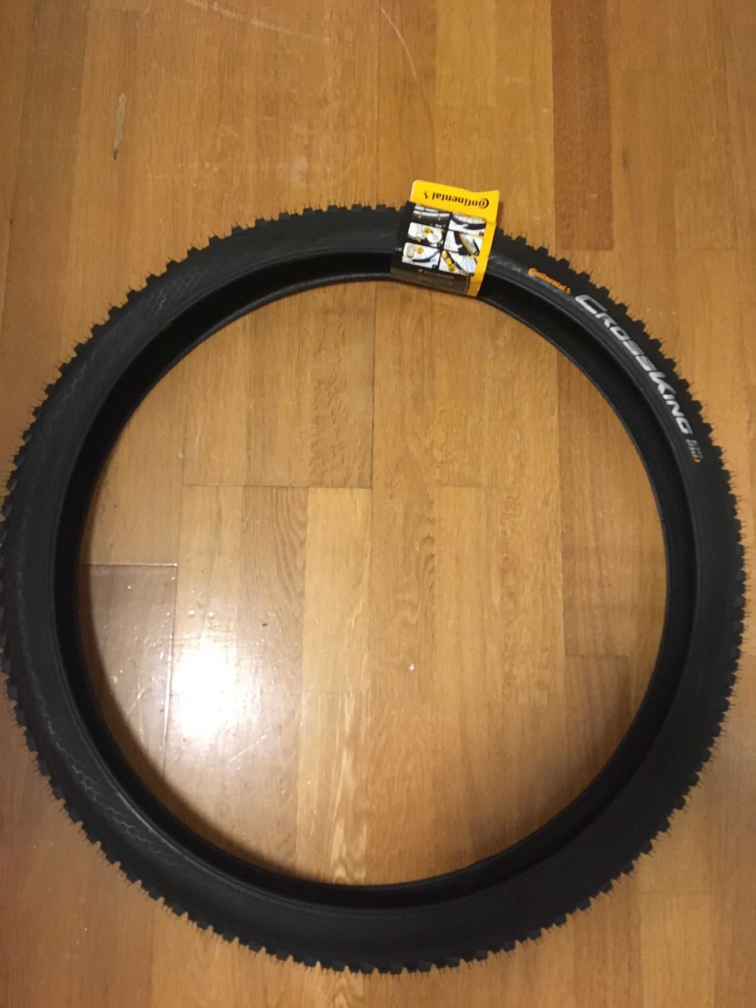 Pneus Continental CrossKing 27.5x2.30