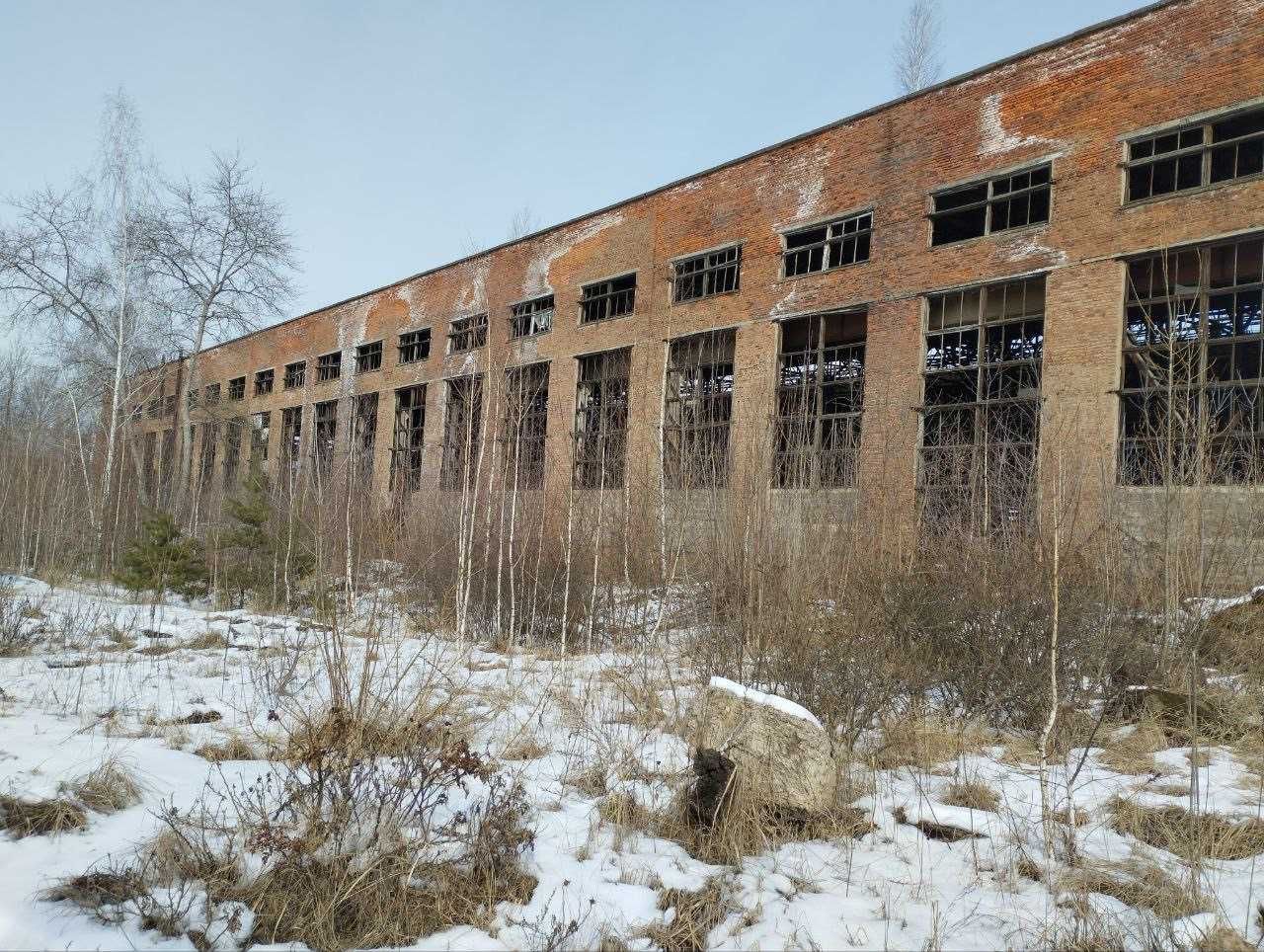 Виробничо-складська будівля 16 266,3 м2. смт. Свеса, вул Заводська 1-Б