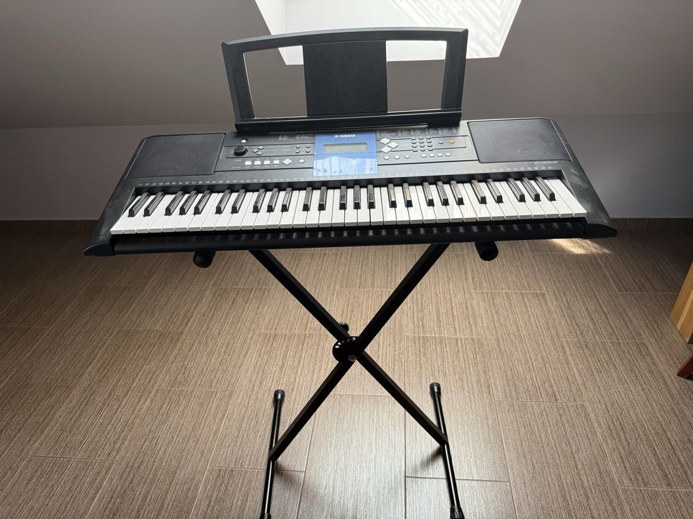 Keybord Yamaha psr-e333