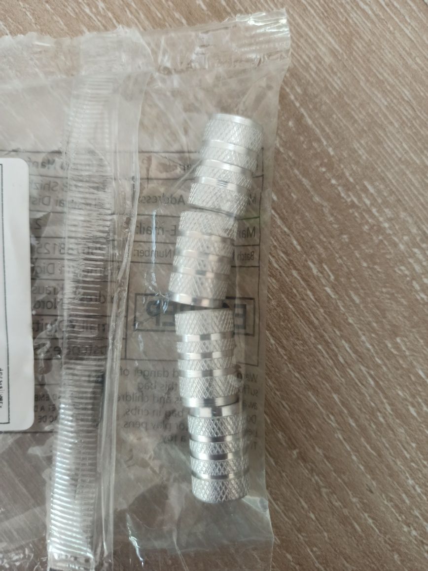 Aluminiowe nakrętki na zawory opon