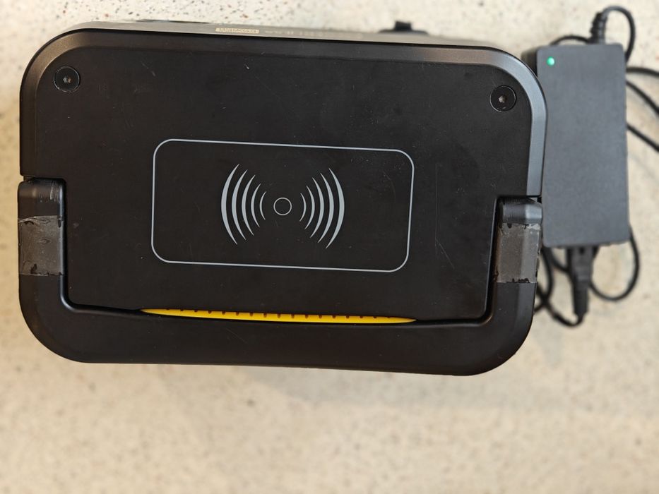 Продам зарядну станцію Powerness Hiker U500!