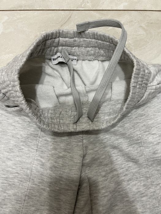 Спортивні штани Bershka