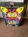 Zabawka Maskotka Hasbro Furby 2012 tęczowy wersja angielska