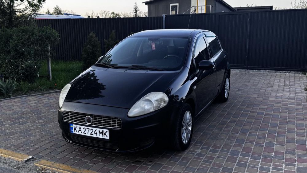 Fiat Punto 2009 року