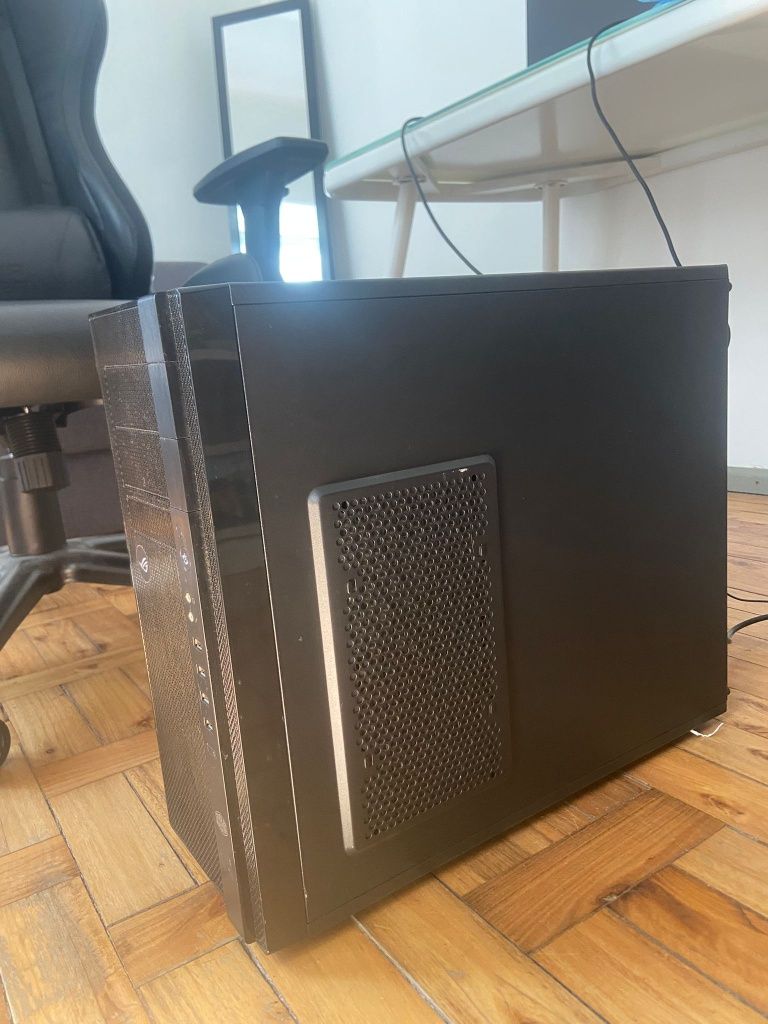 PC i5-8400 e Monitor Asus Gaming