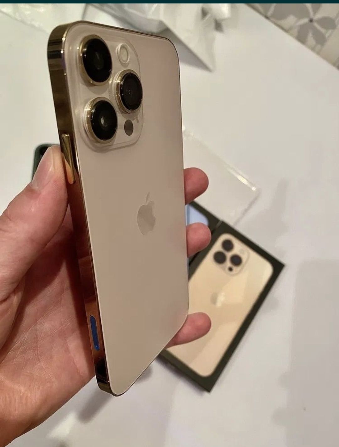 IPhone XR в кopnyce 13Pro neverlock gold 
, 128gb. Neverlock
без царап