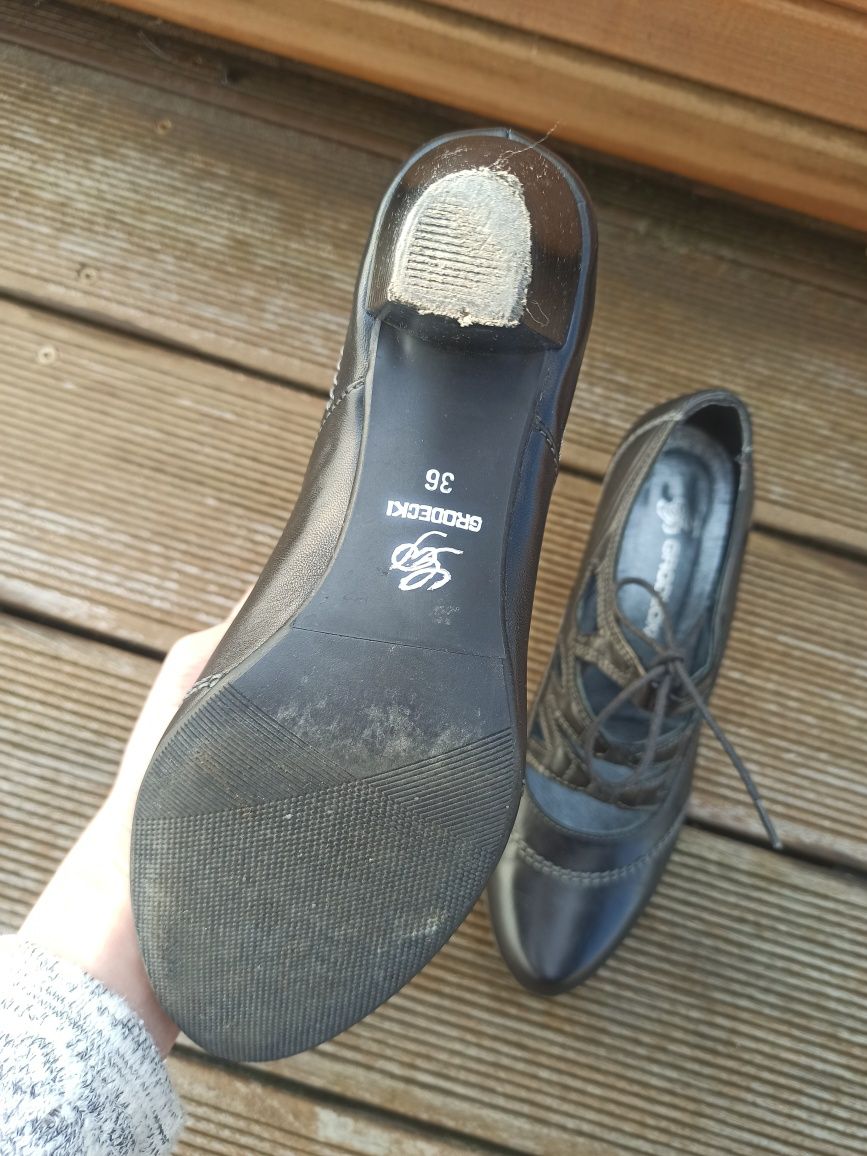 Czarne buty skórzane na obcasie botki 36 Grodecki