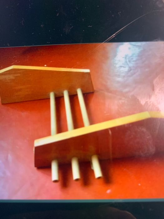 Навесная полка для цветов.