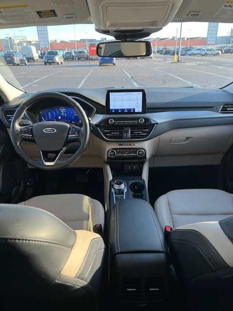 Ford Kuga 2.0 Ecoboost 4x4 Titanium