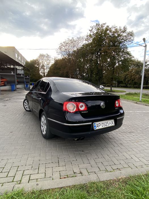 Volkswagen Passat B6 2.0 FSI • 2006 рік • Автомат
