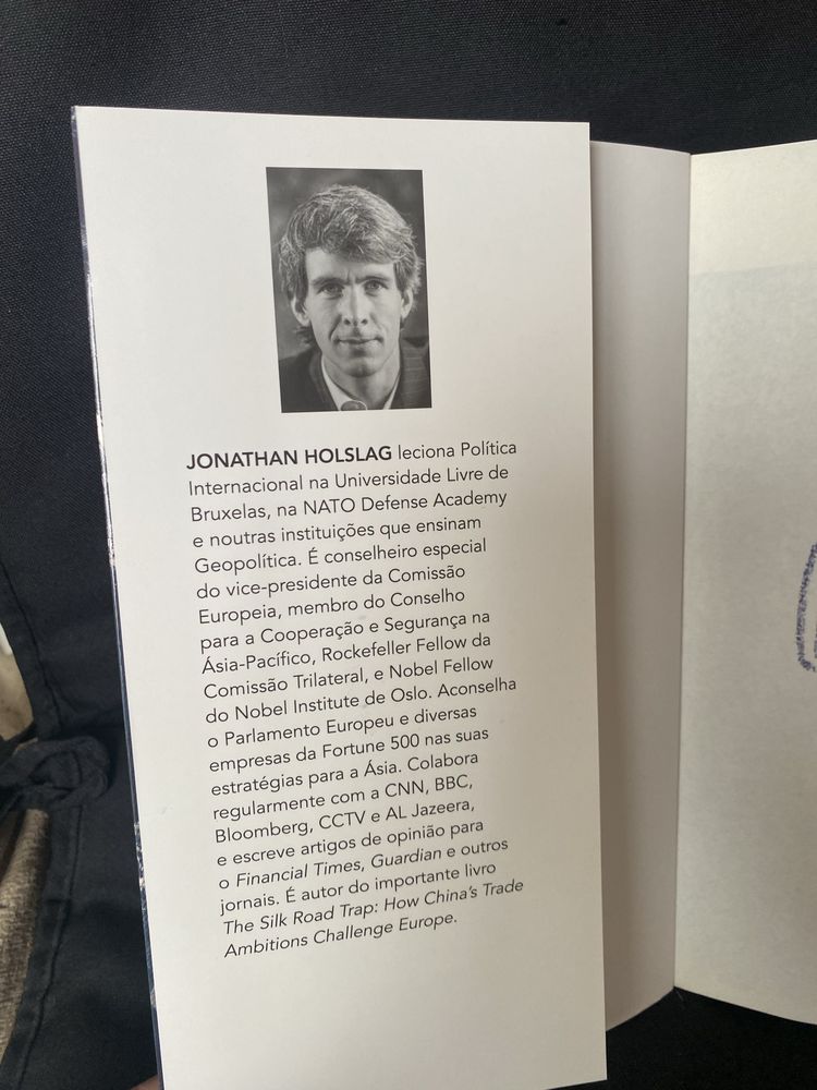 Livro “Guerra e Paz - Uma História Política do Mundo”