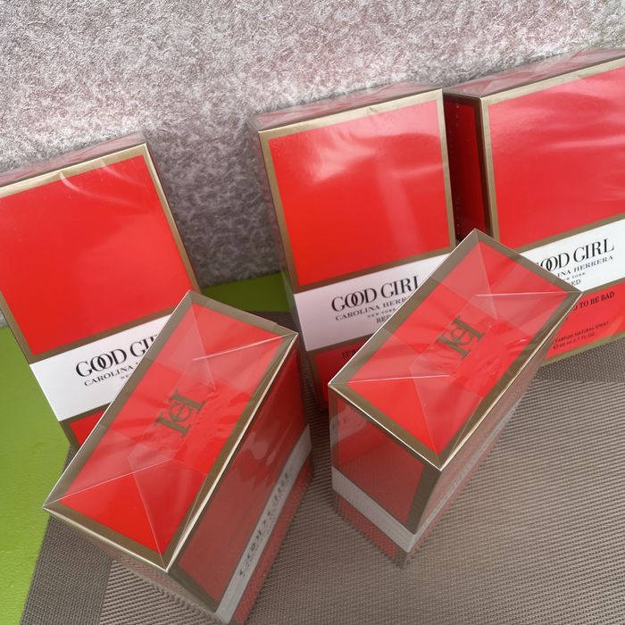 Carolina Herrera Very Good Girl Парфумована вода