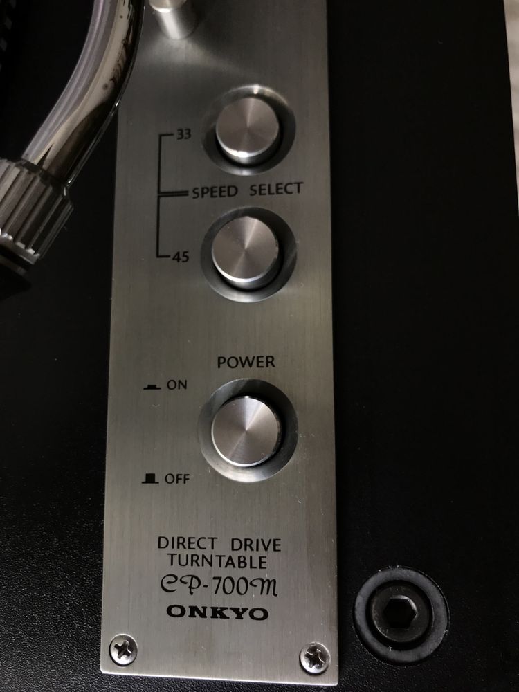 Gramofon Onkyo CP-700M