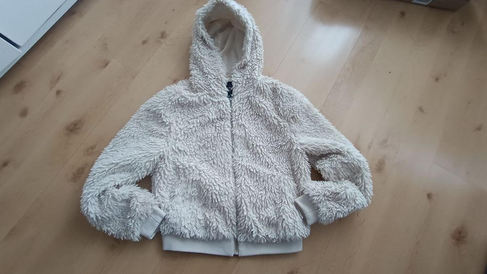 Kurtka, bluza, bolerko rozm. 152