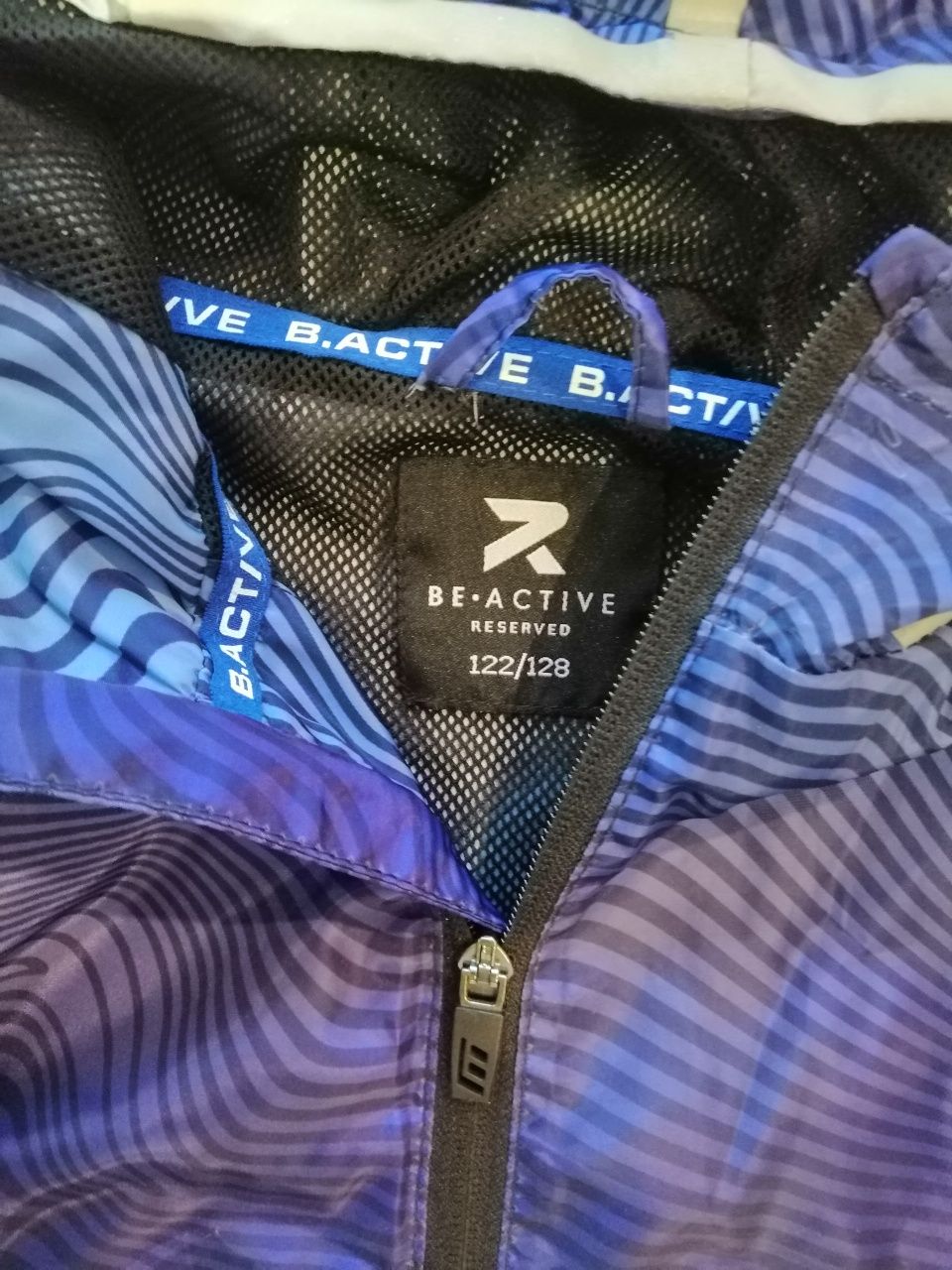 BE ACTIVE kurtka Reserved 122/128.