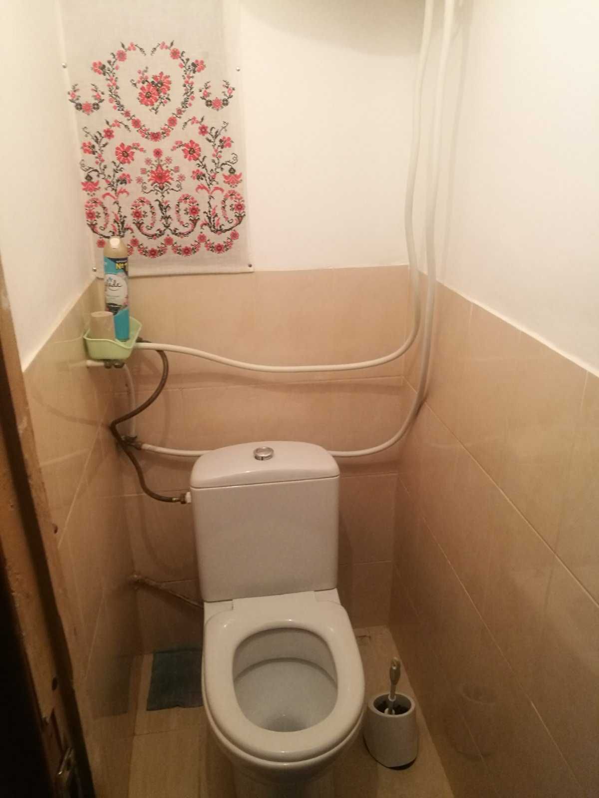 Сдам комнату в коммуне.