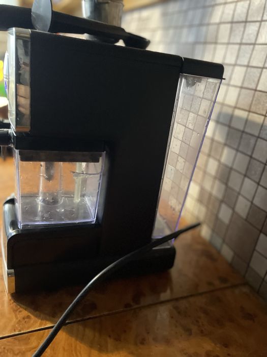 Продам кавову машину Prime